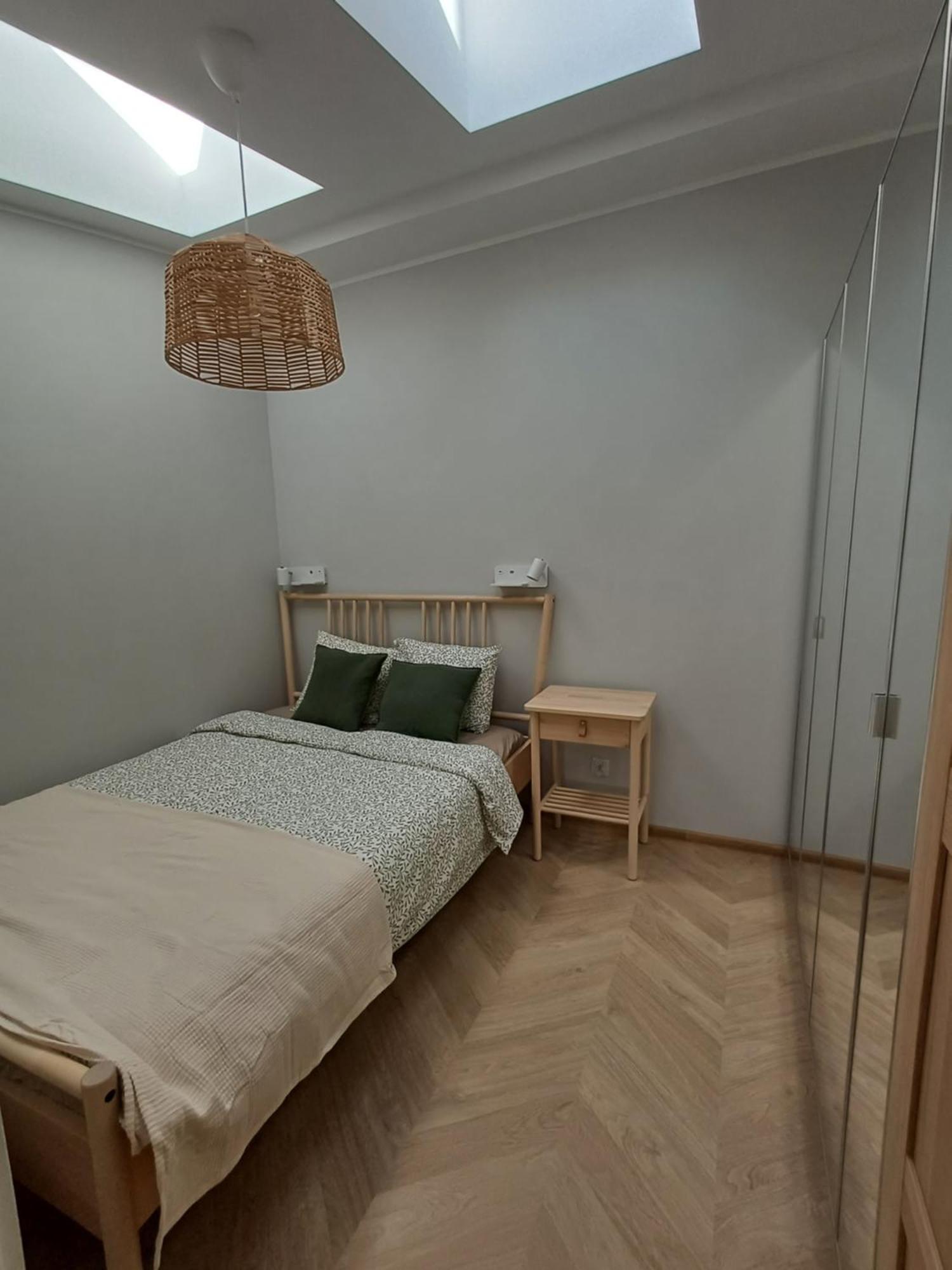 1m11 Centrum - Prywatne Miejsce Parkingowe, Zmywarka, Netflix, Dostep Na Kod Łódź