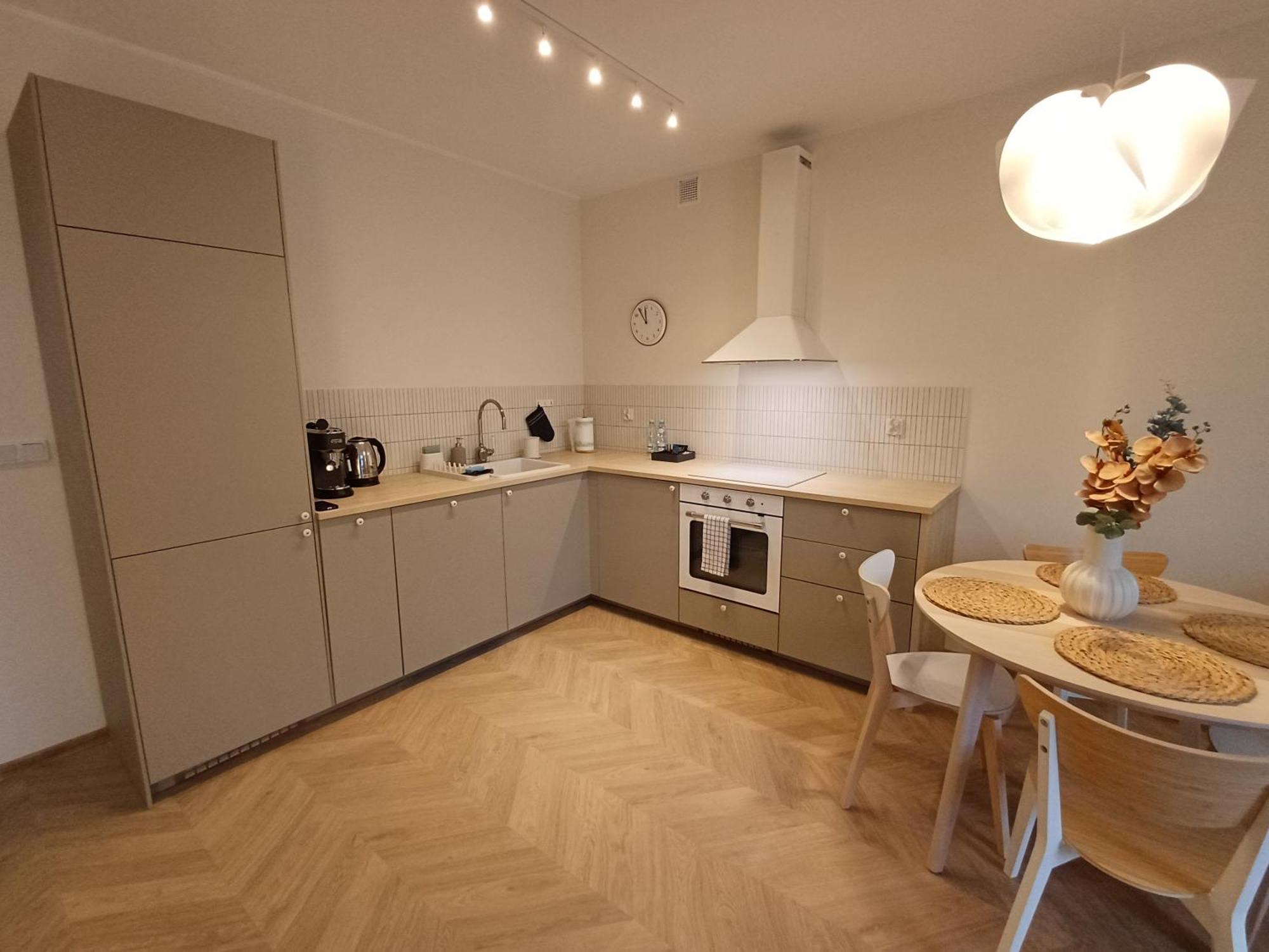 Apartment 1m11 Centrum - Prywatne Miejsce Parkingowe, Zmywarka, Netflix, Dostep Na Kod *